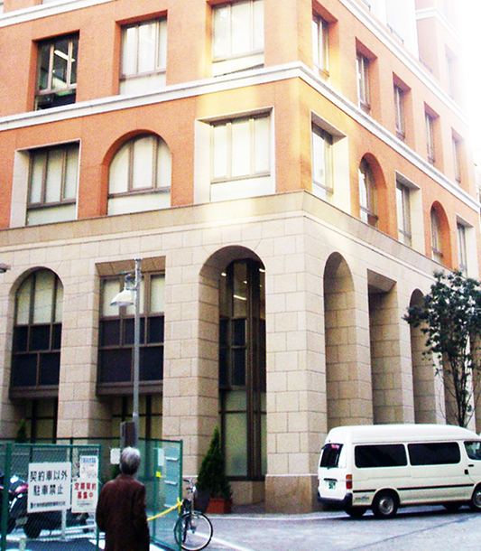 ポルティコや中低層を分けるボーダーのデザイン②